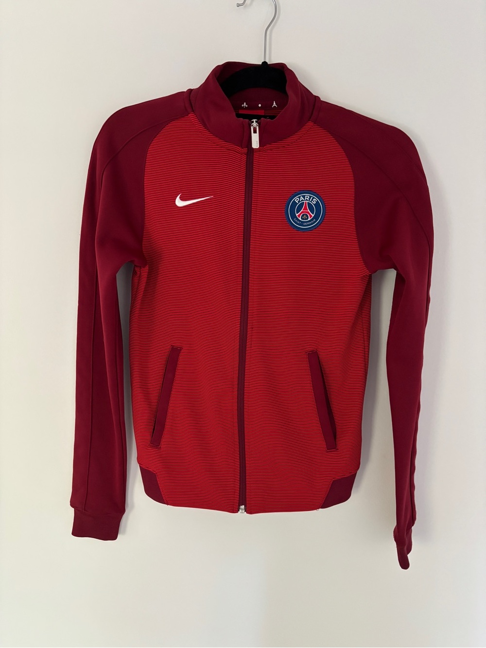 Nike Women PSG Paris Saint-Germain Red Full-Zip Track Jacket - Away 2016 Kit